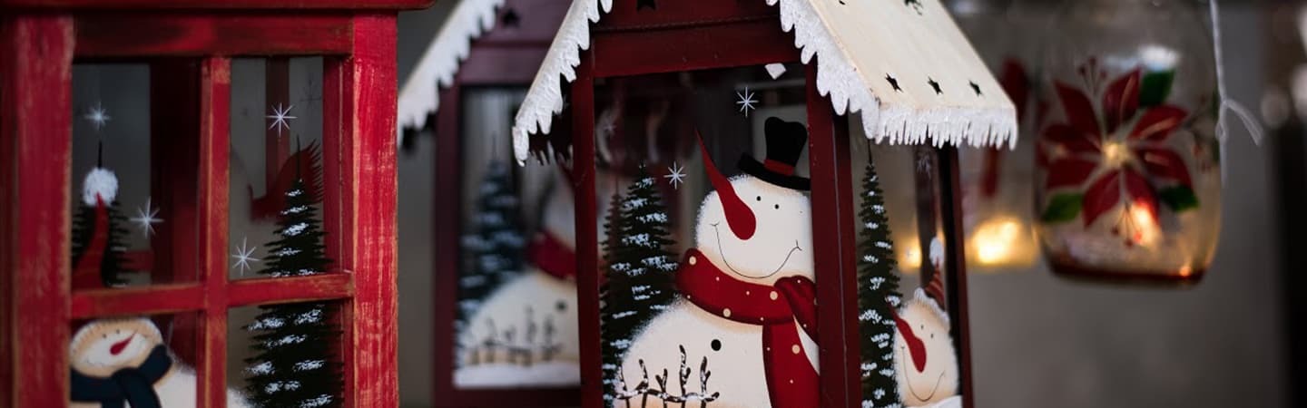 Feature: https://www.holidaygiftshows.com/