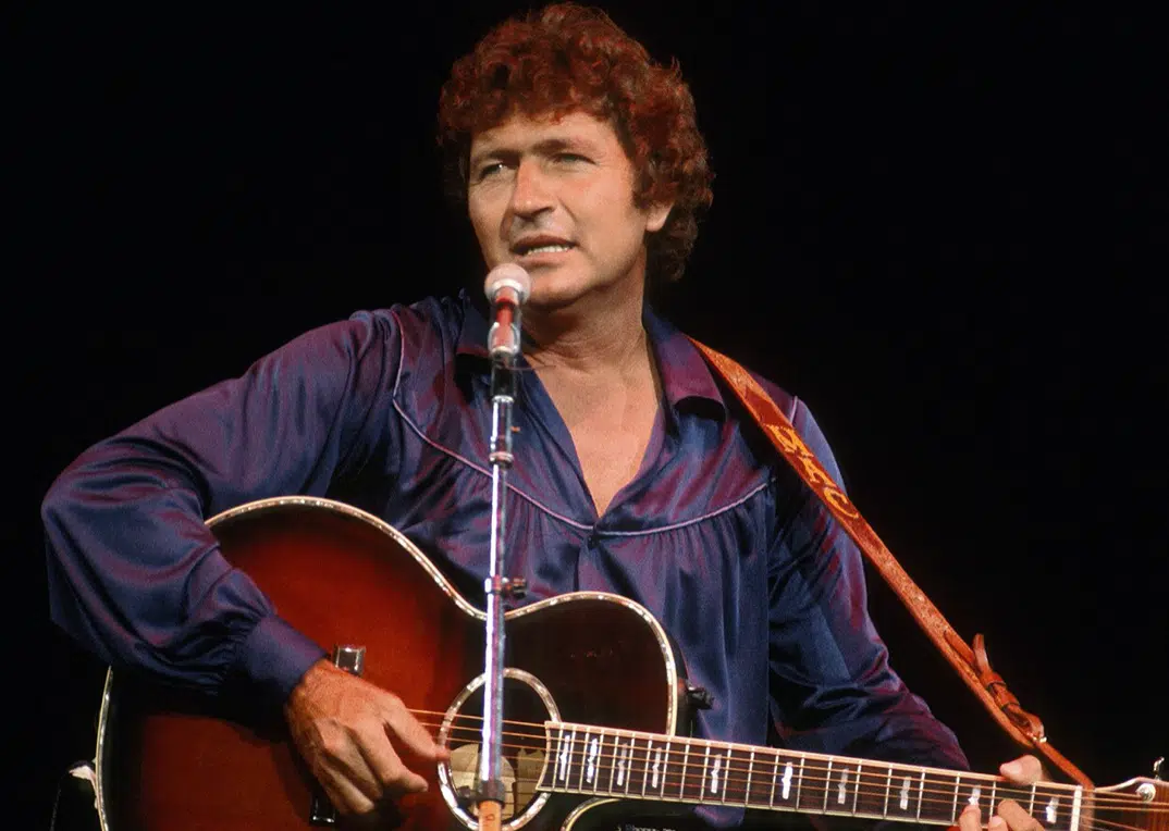 Singer/Songwriter Mac Davis Passes Away At 78