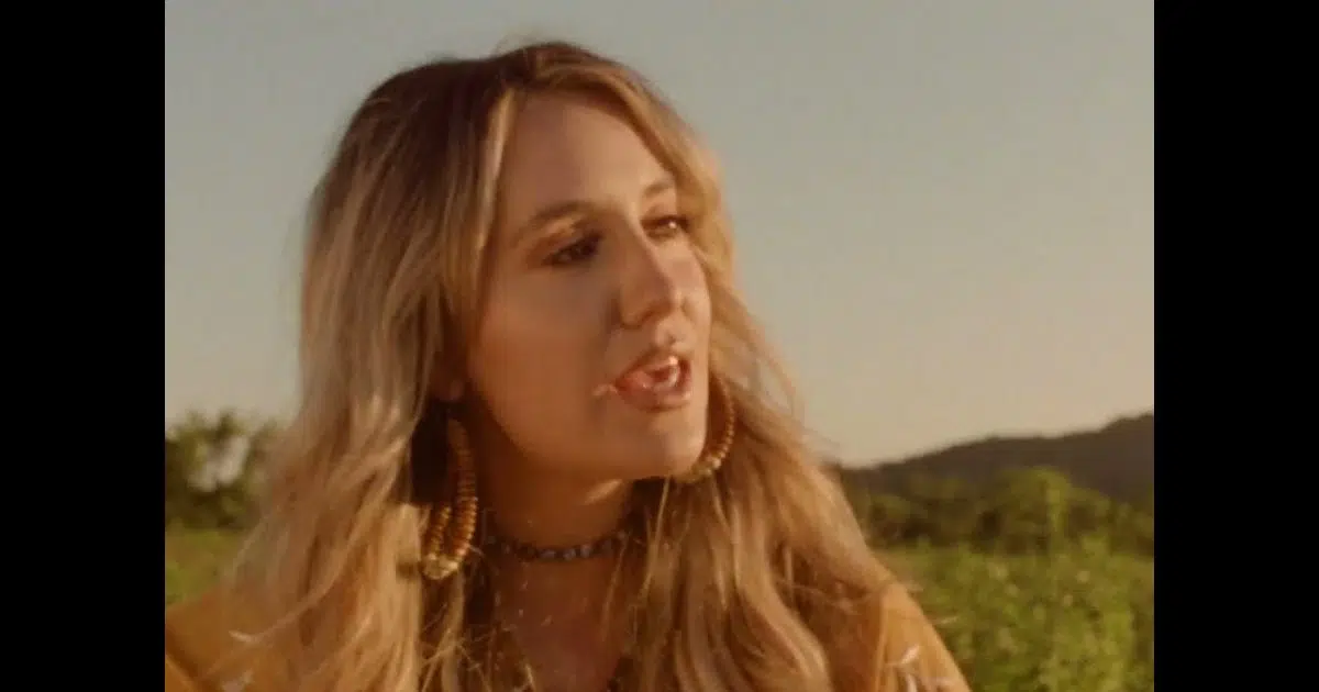 Lainey Wilson’s New Music Video “Grease” KOKE FM