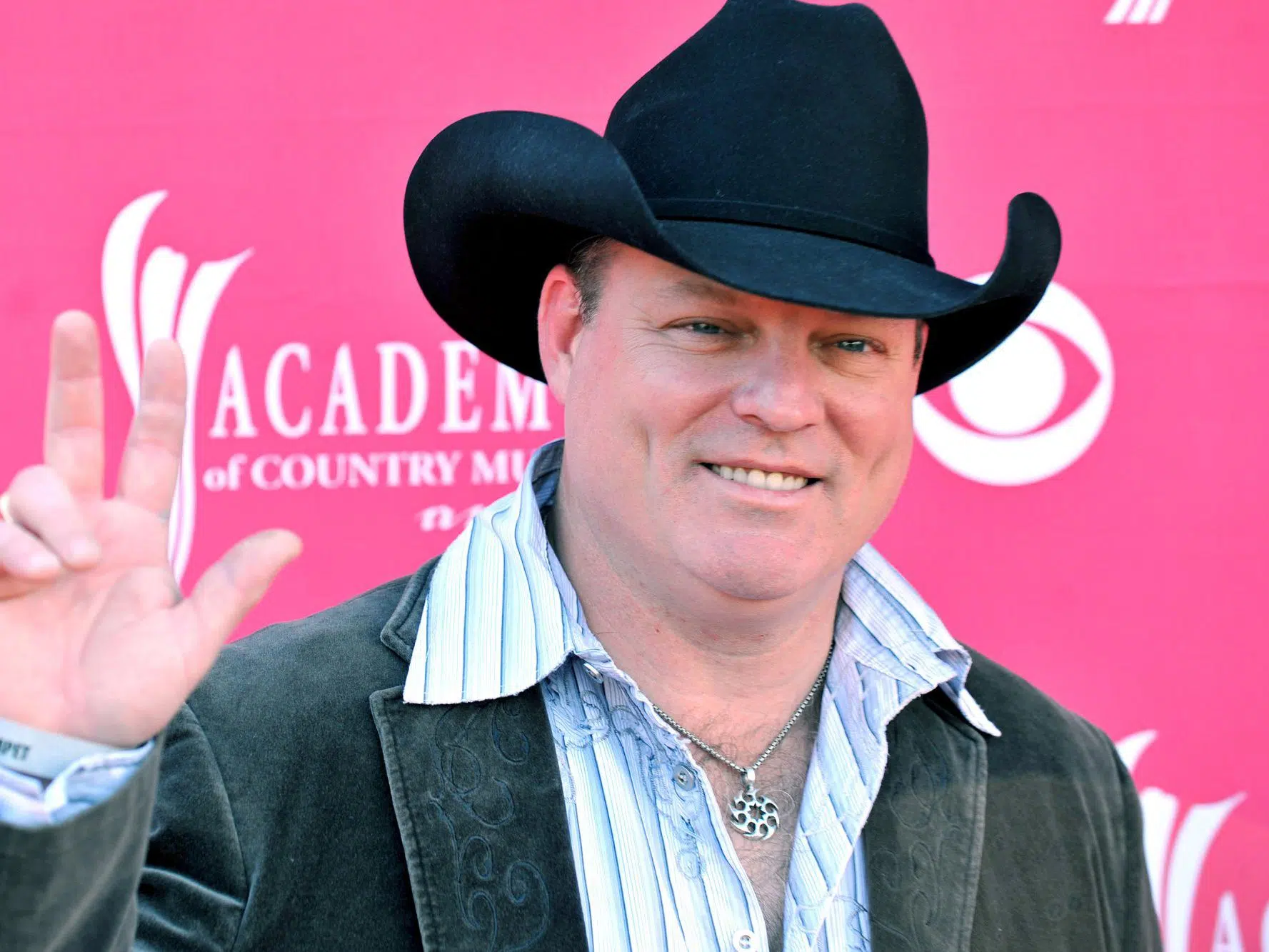 John Michael Montgomery Injured In Serious Tour Bus Accident