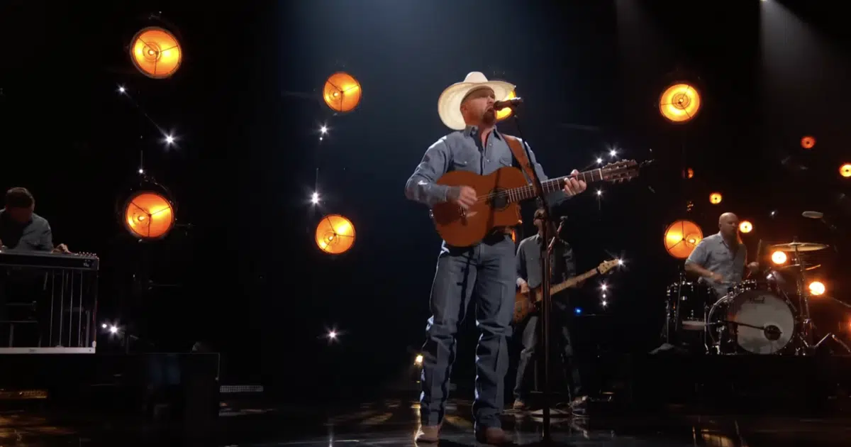 Watch Cody Johnson Put His Twist On Willie Classic At The Acm Awards Koke Fm