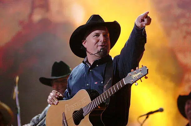 Flashback Friday: The One Where Eric Raines Met Garth Brooks in South Padre Island