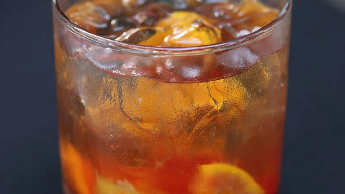 Kaukauna Bar Sets Record for ‘World’s Longest Beverage Flight’ [PICTURE