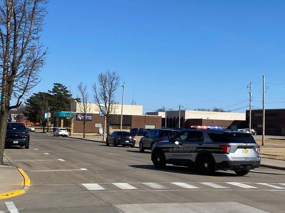 Police presence at Fox Valley Coin in Kimberly WHBY