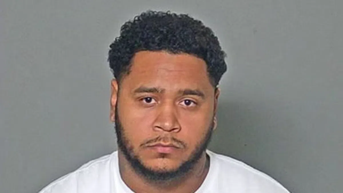 Grand Chute business owner accused of selling drugs out of his store 104.3 The Fuse