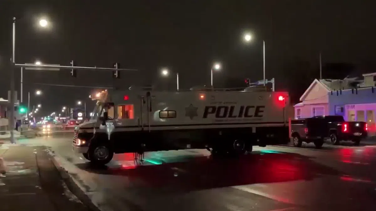 Suspect dies after shooting involving Appleton police 105.7 WAPL