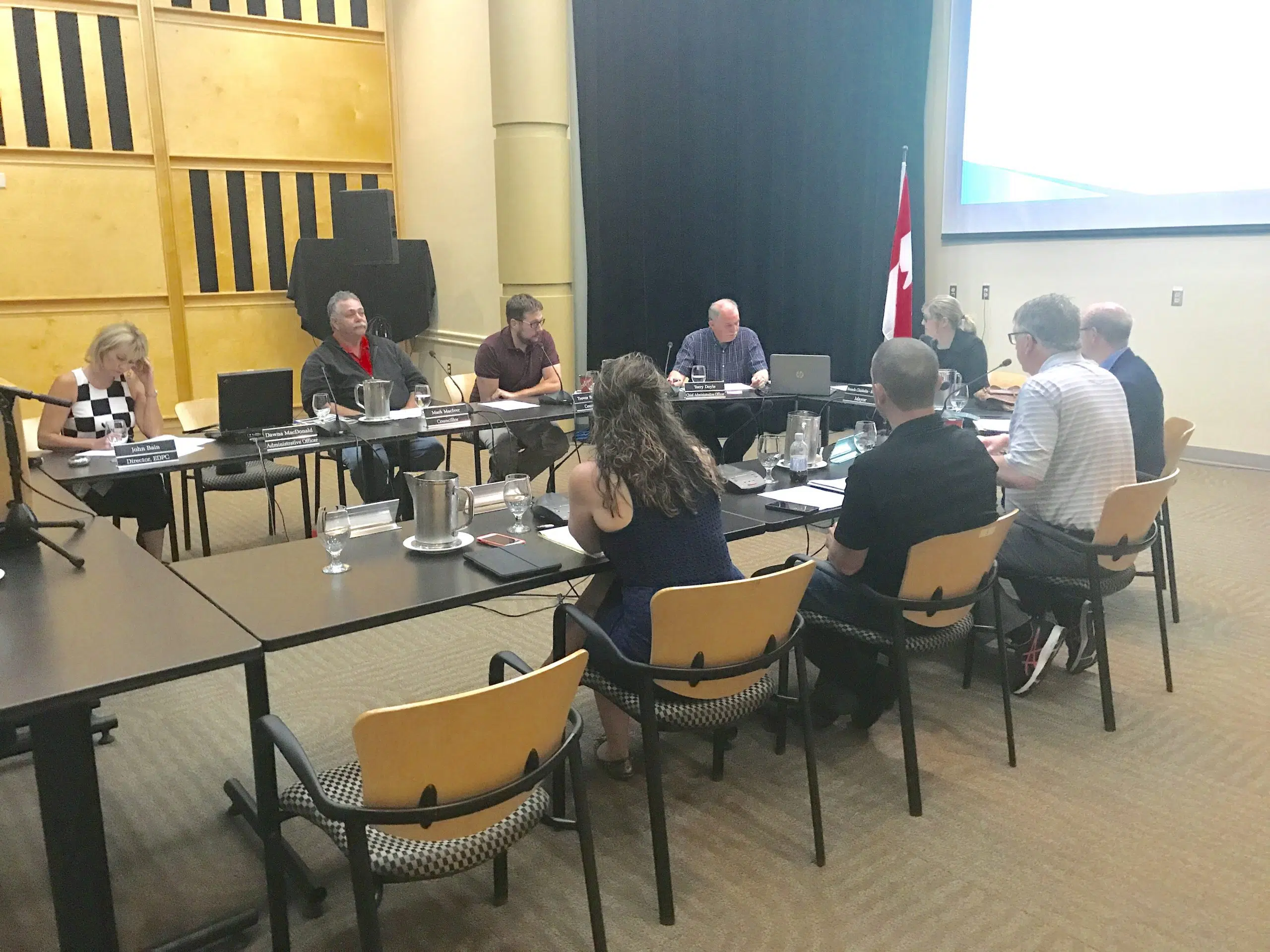 Port Hawkesbury councillors support REN structure changes