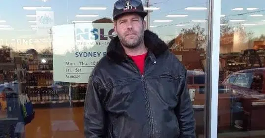 Ashley MacIsaac first in line for legal pot at Sydney River NSLC