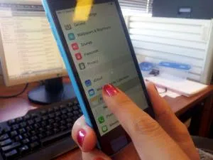 Celebrity hack highlights iCloud security | paNOW