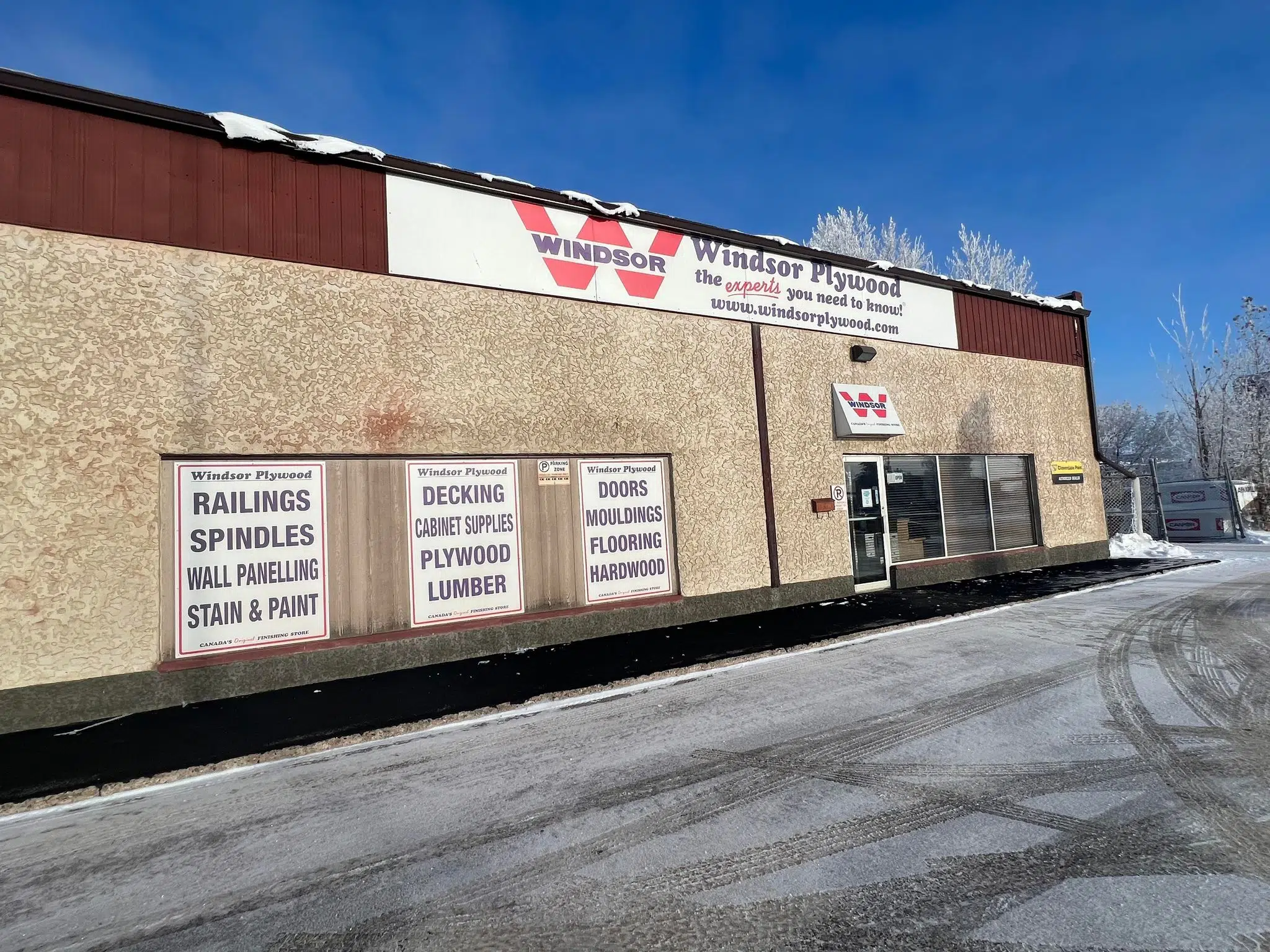 Cape May businesses board up shops with old plywood from Irene 