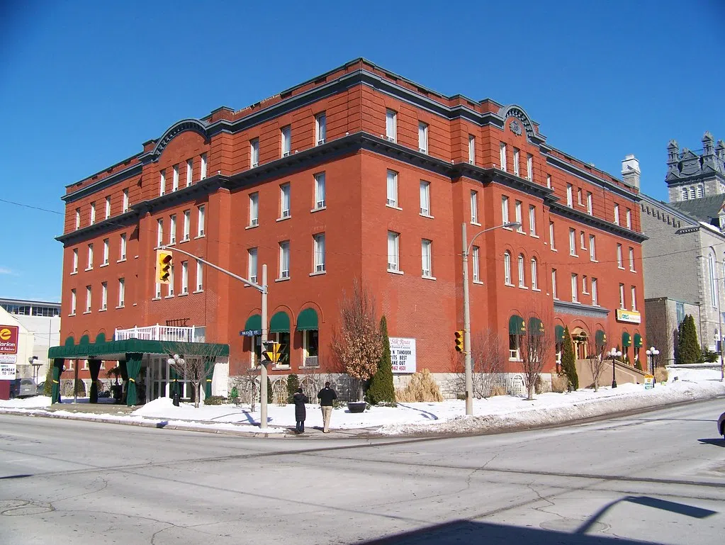 Hotel Quinte property up for sale again
