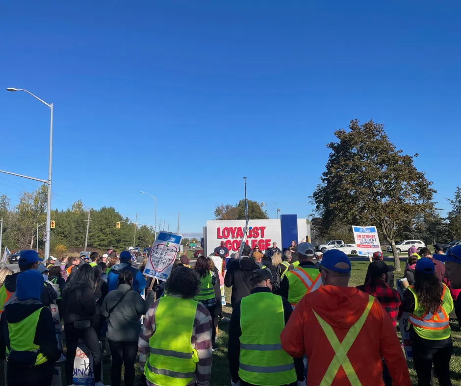 OPSEU ramps up pressure as full-time support staff strike wraps up fourth week