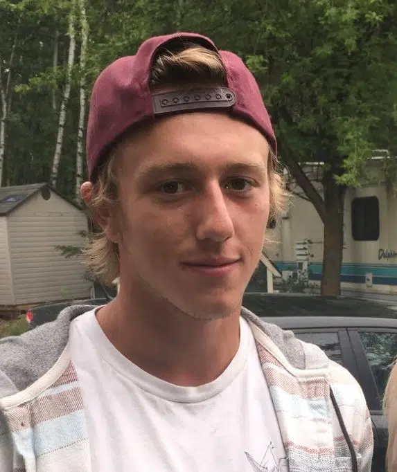 Search continues for missing teen at Sun Peaks 