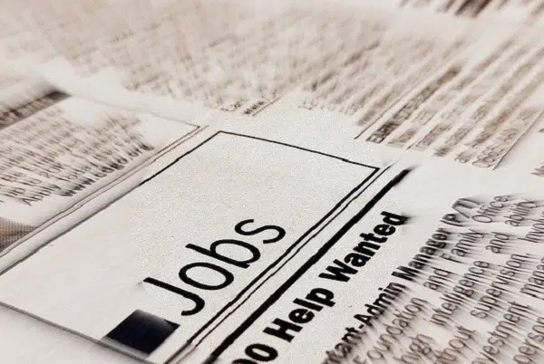 Economists downplay jobs data