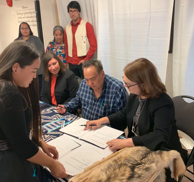 Historic MOU signed in Kamloops between Ottawa and the Shuswap Nation 