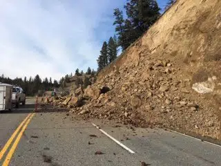 Highway 5A landslide now clear south of Kamloops
