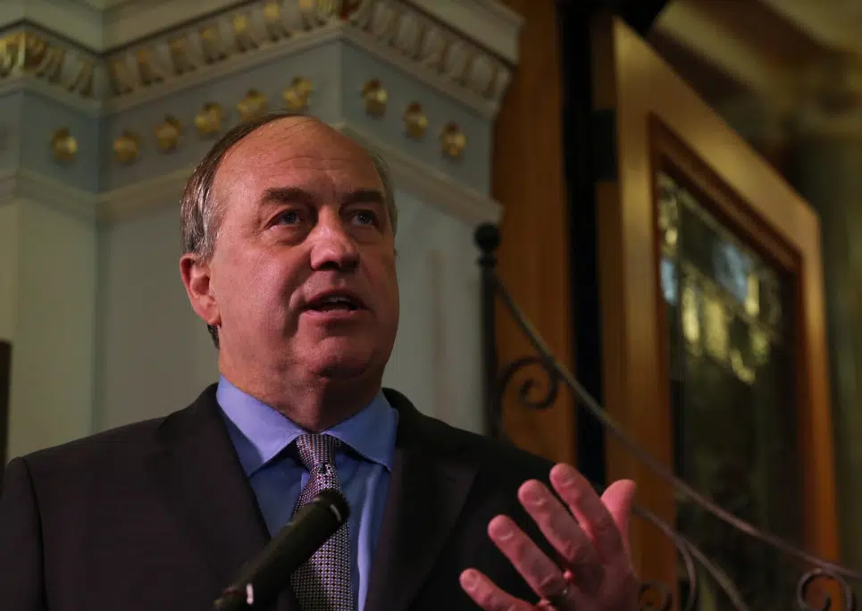 Andrew Weaver leaving BC Green caucus to sit as independent MLA