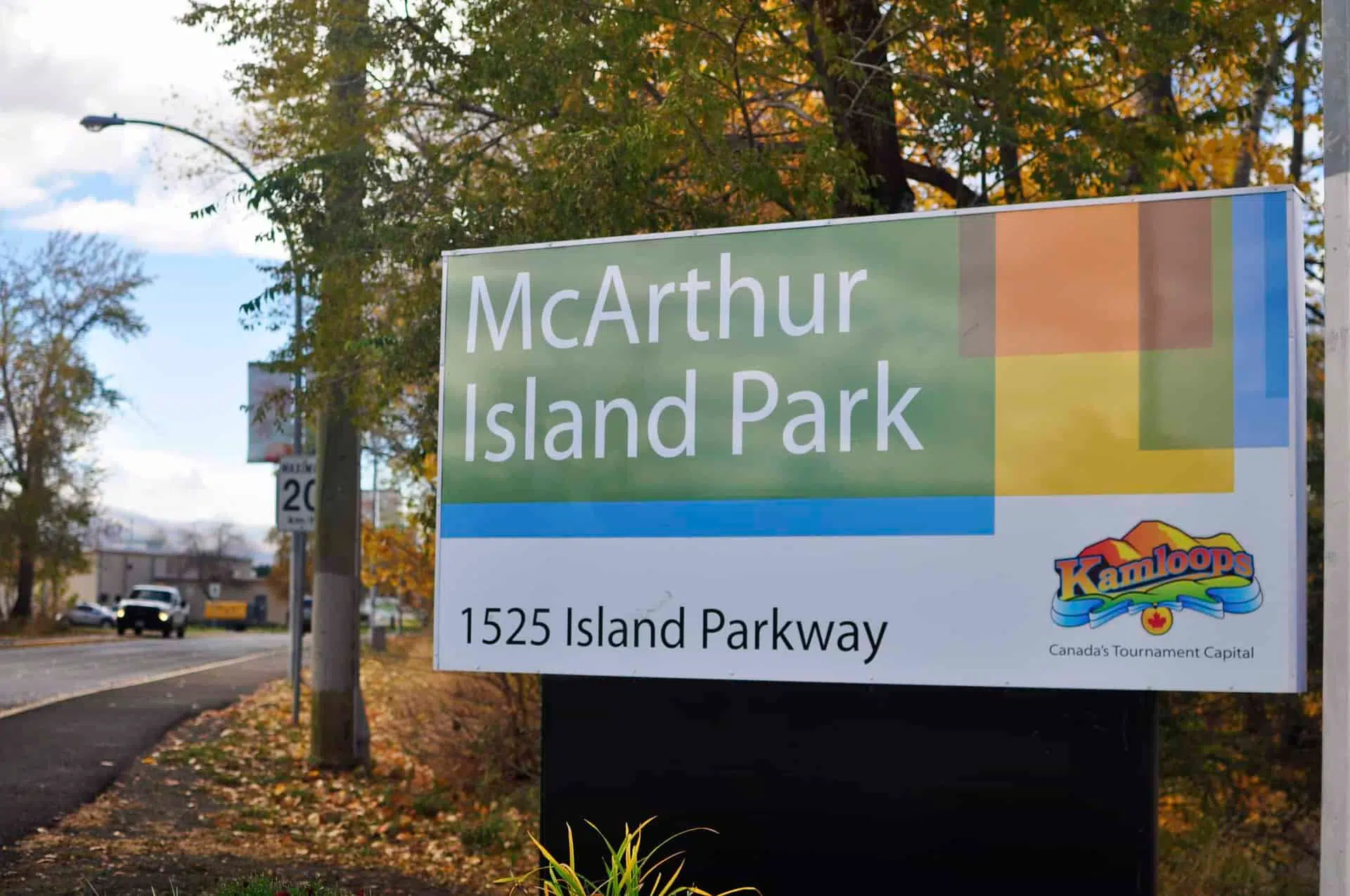 Updated - McArthur Island Park reopened after temporary closure due to bears
