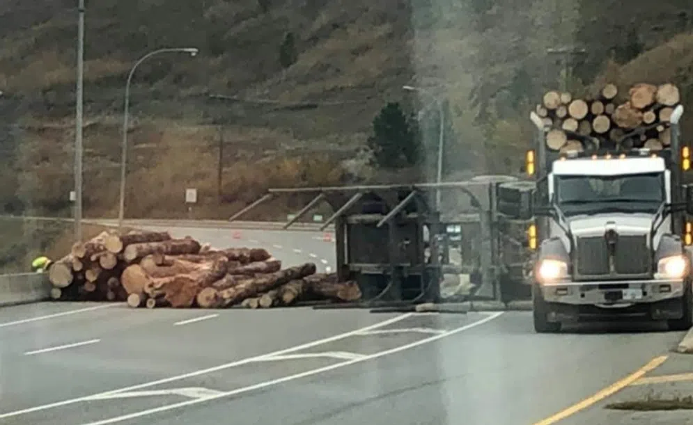 Updated: Yellowhead Highway back open after logging truck spill at Heffley Creek