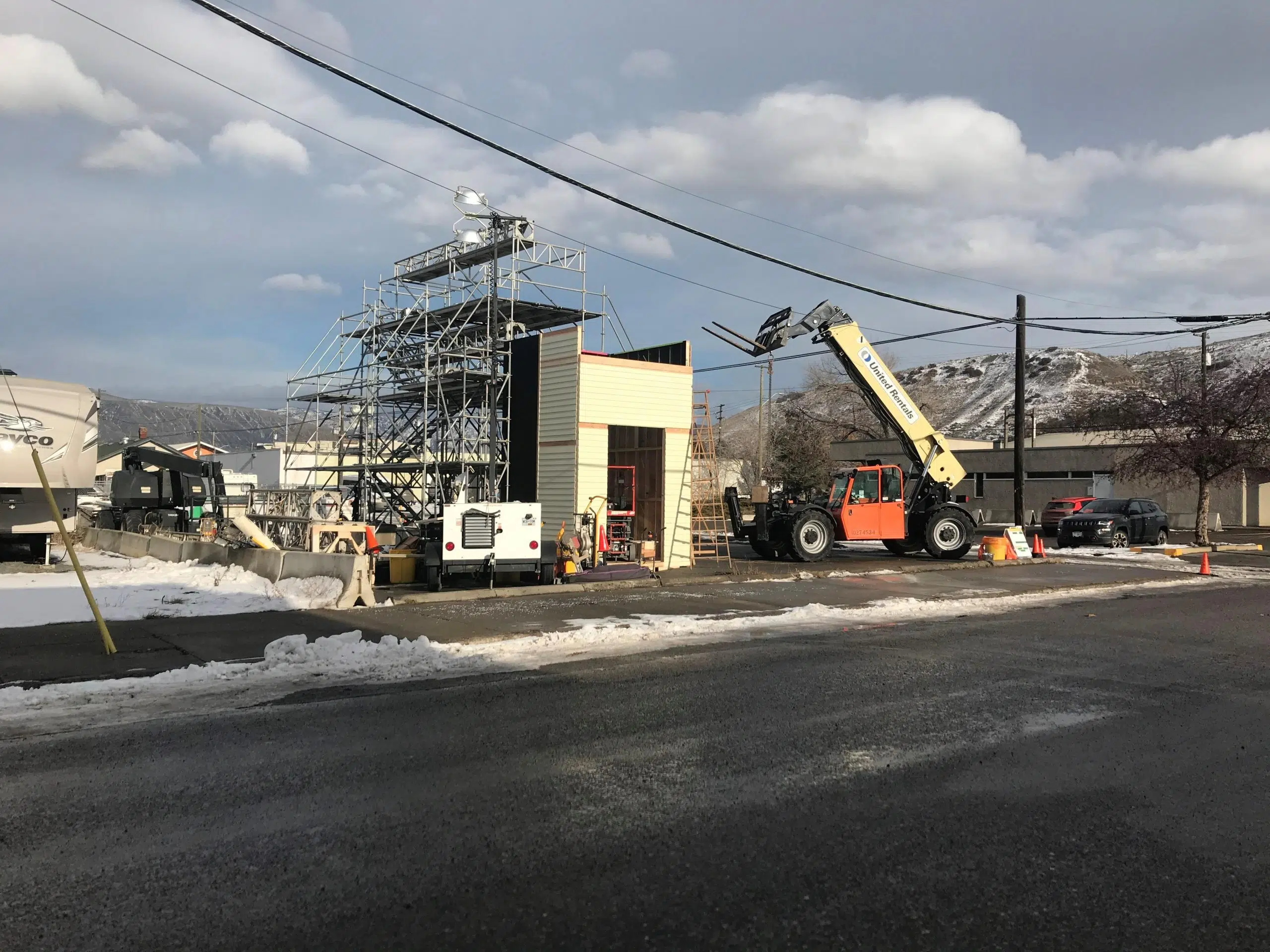 'Popular' TV show setting up to film in downtown Ashcroft, believed to be CBS Series 'Twilight Zone'
