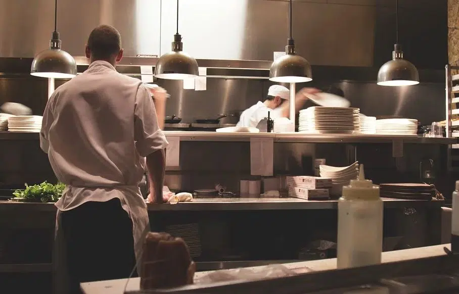 Restaurants likely to be acutely affected by minimum wage increase in B.C.