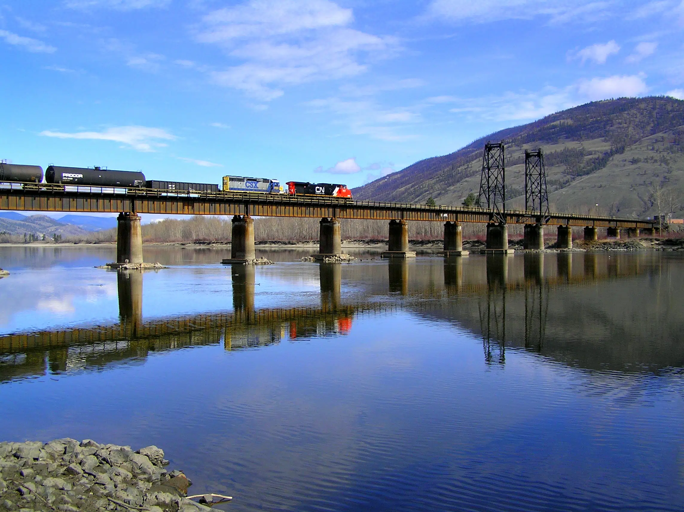 Flood risk holding steady in Kamloops, with the Thompson rivers about a month away from peaking