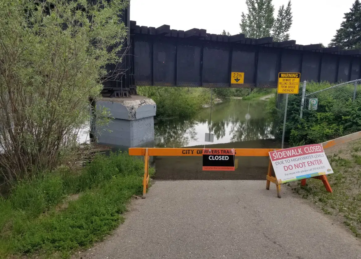 High water closes Rivers Trail between Riverside and Pioneer parks