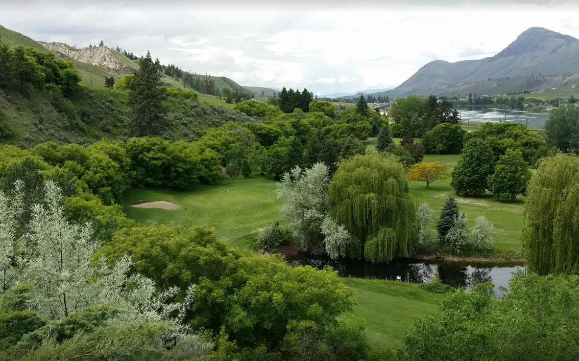 Pineridge Golf Course to be redeveloped for housing, park space