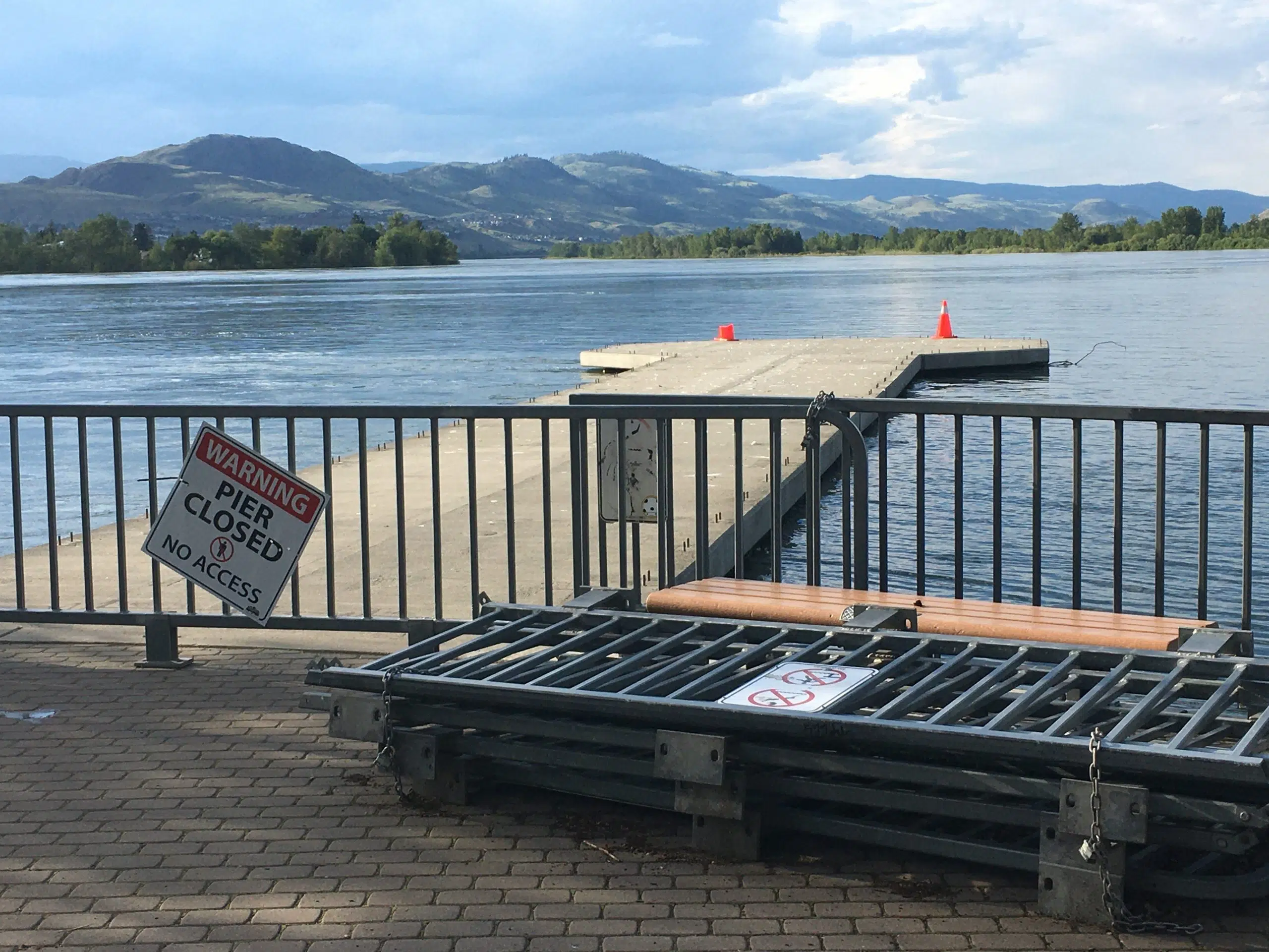 Kamloops city staff continuing to monitor Thompson River for flood risks because of ongoing rain