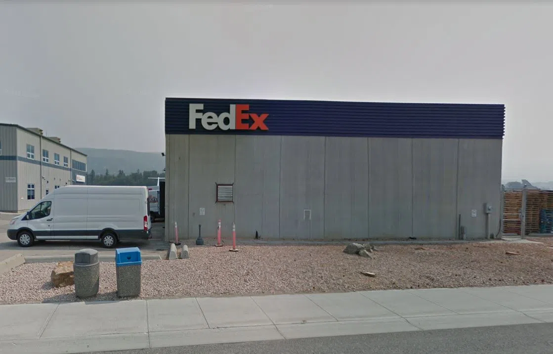 B.C. reports 142 new COVID-19 cases; new outbreak at FedEx depot at Kelowna Airport