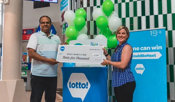Kamloops lottery retailer picks up $35,000 prize after selling $35-million winning ticket