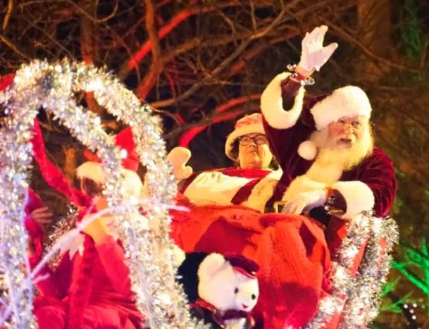 2024 Kamloops Santa Claus-parade wordt gehouden op 24 november