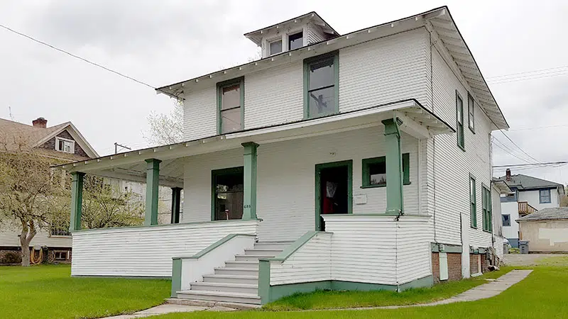 Second Kamloops house being moved to make way for City Gardens project downtown