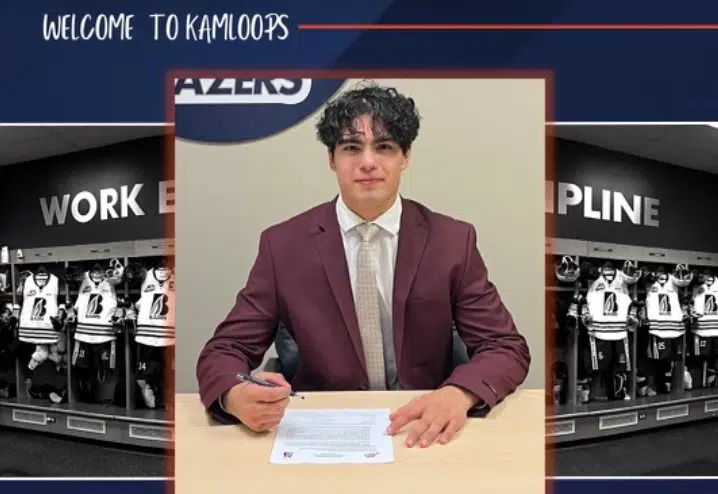 Blazers sign 16-year-old forward Josh Kelly