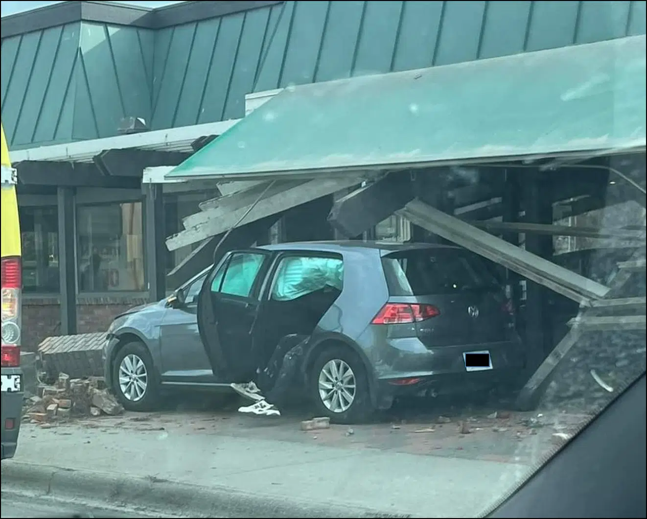 UPDATE - One person taken to hospital after vehicle crashes into North Shore Moon Wok