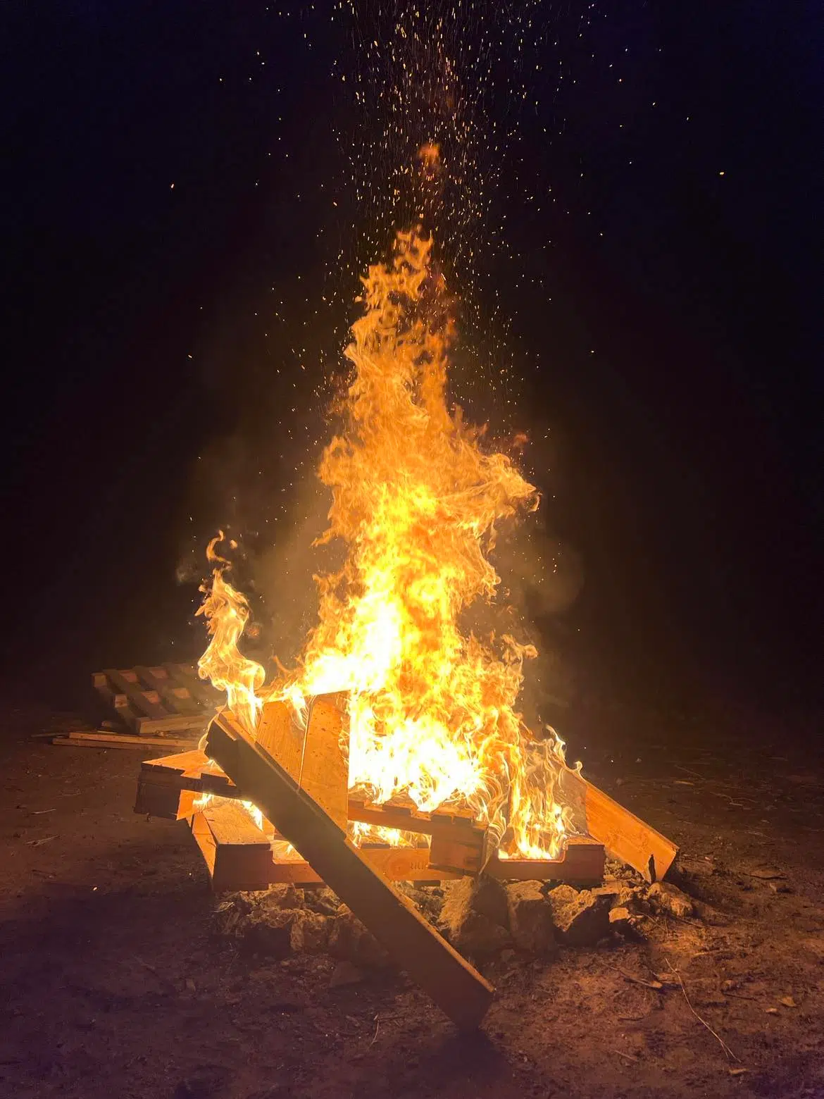 UPDATE - Campfire bans to be rescinded in Kamloops, Cariboo fire centres
