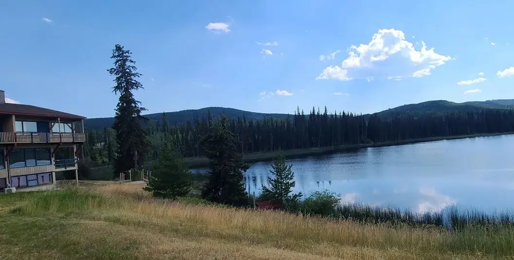 LISTEN - Lac Le Jeune Nature Resort manager describes scene, evacuation due to Ross Moore Lake fire