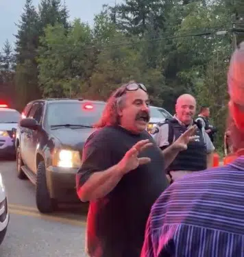 Online-organized attempt to 'run' RCMP roadblock of TransCanada in Shuswap ends without incident