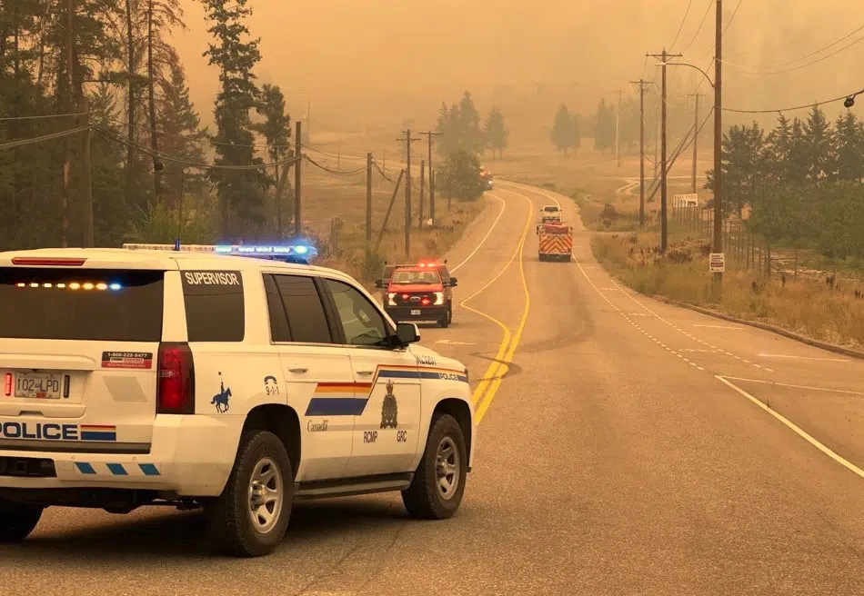 B.C. implementing new travel restrictions to free up hotel rooms for wildfire evacuees