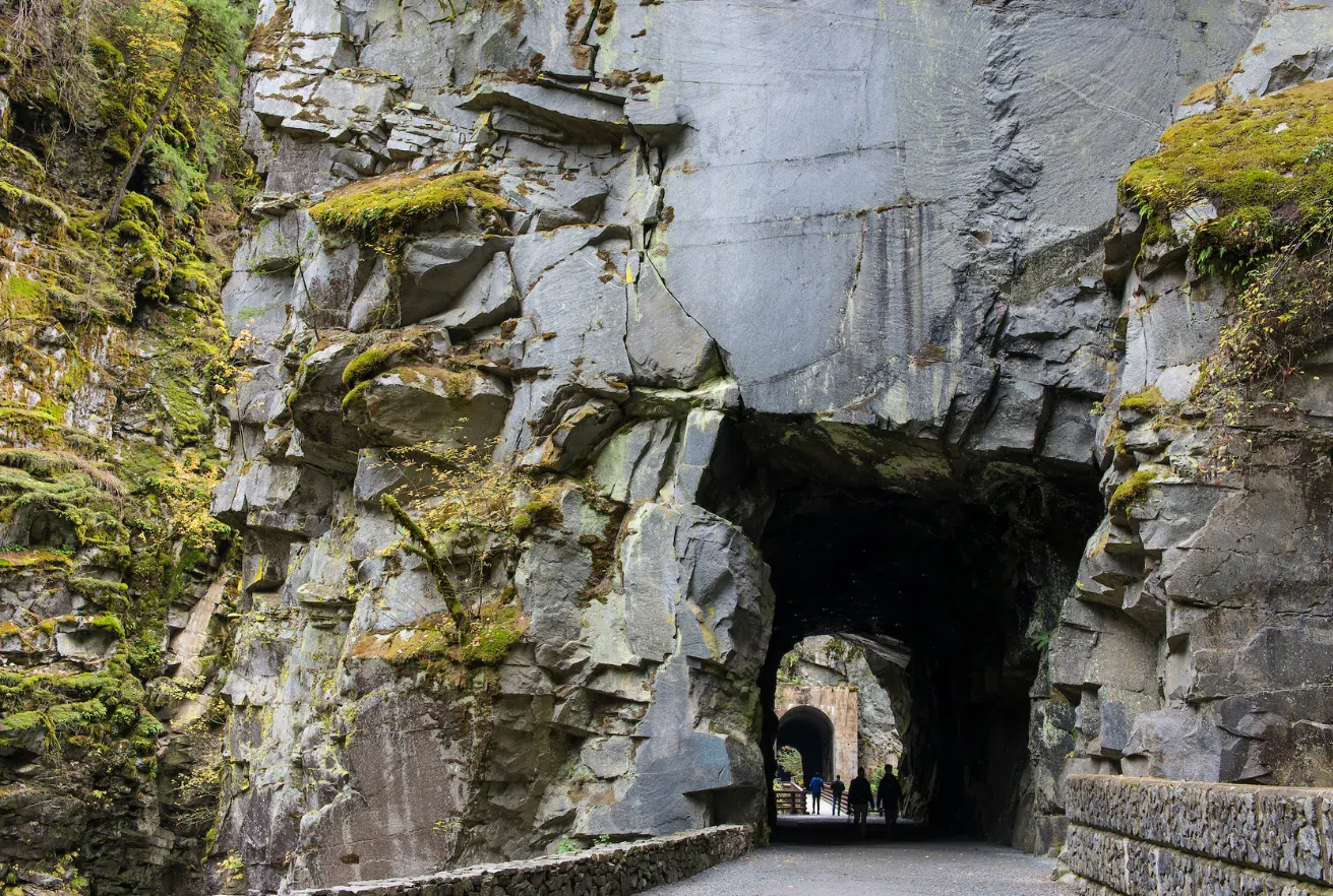 Othello tunnels to partially reopen in mid-July