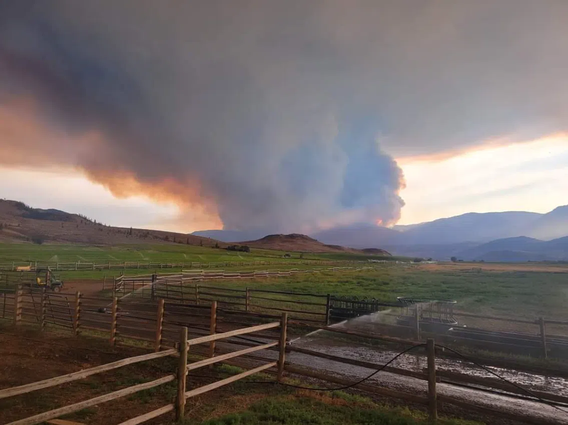 More evacuation orders issued as Shetland Creek fire near Spences Bridge balloons in size