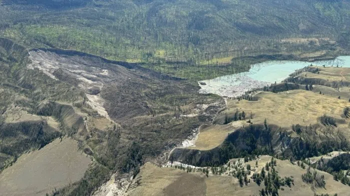 BC government suggests sudden blowout of Chilcotin slide unlikely