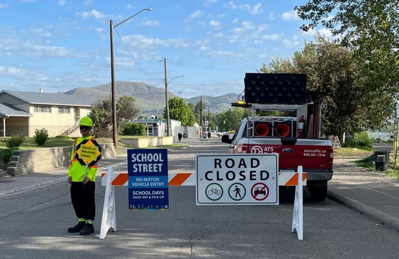 Parents and staff at Arthur Hatton supportive of Safer School Streets pilot