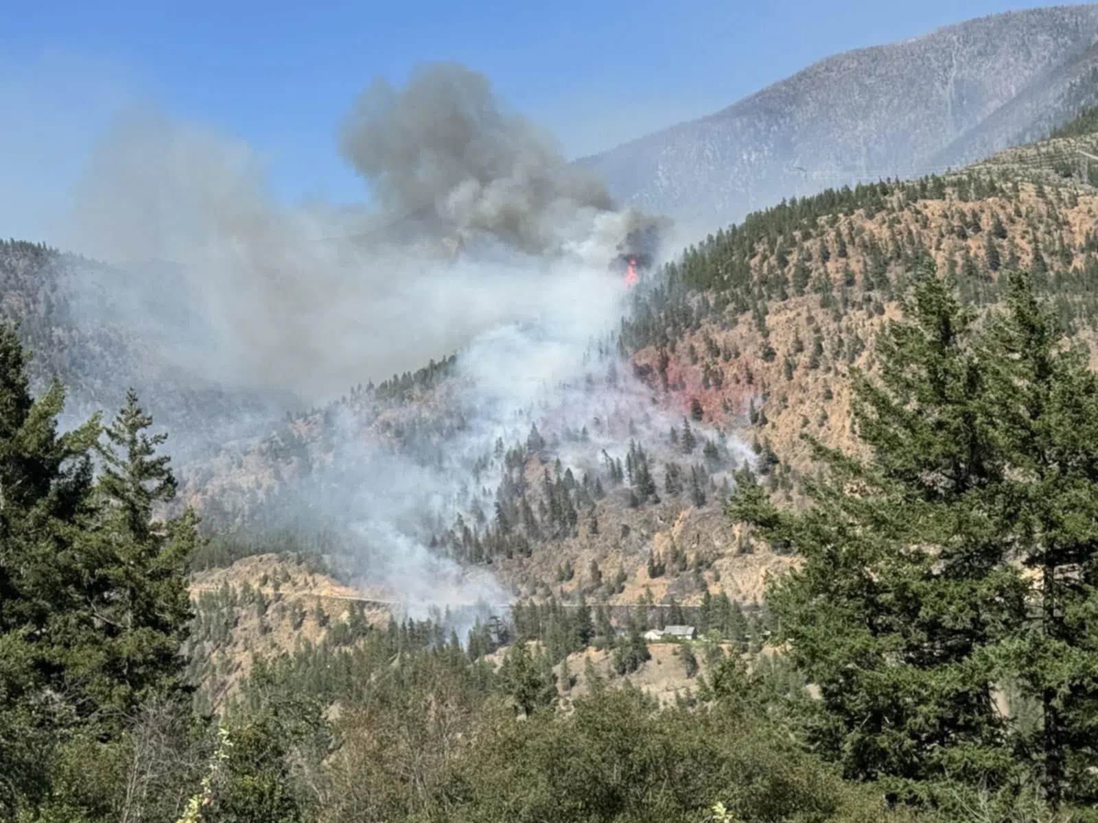 Evac orders issued after wildfire cuts off Lytton to Lillooet highway