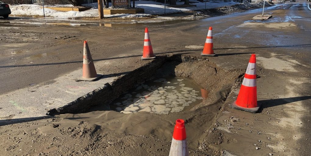 CAA Top 10 Bad Roads - Vimarsana News