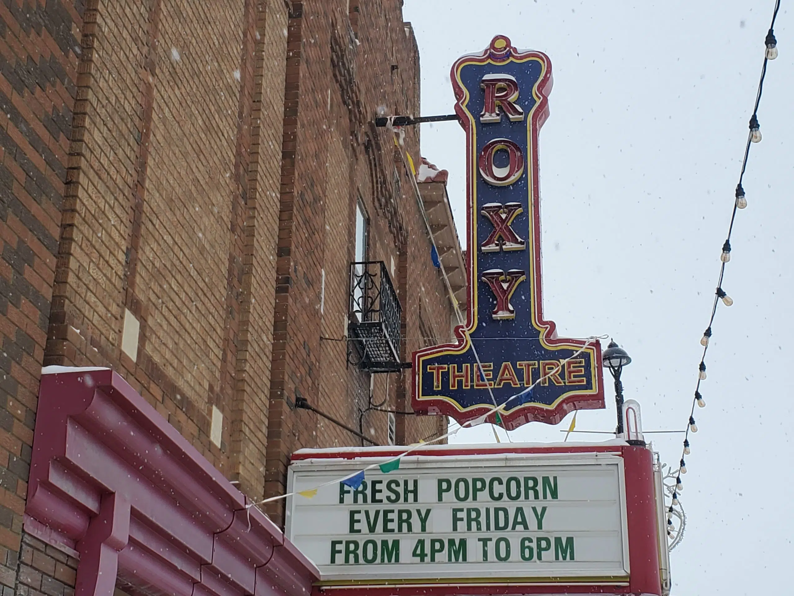 City contemplates designating Roxy Theatre as historic Country