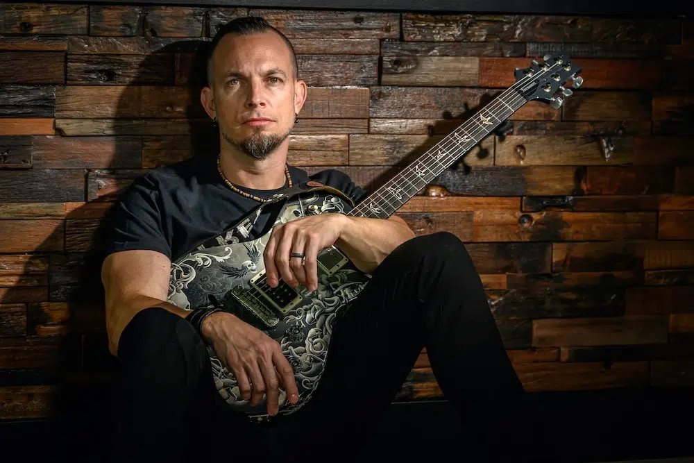 TREMONTI TAKES A CHANCE FOR A GREAT CAUSE