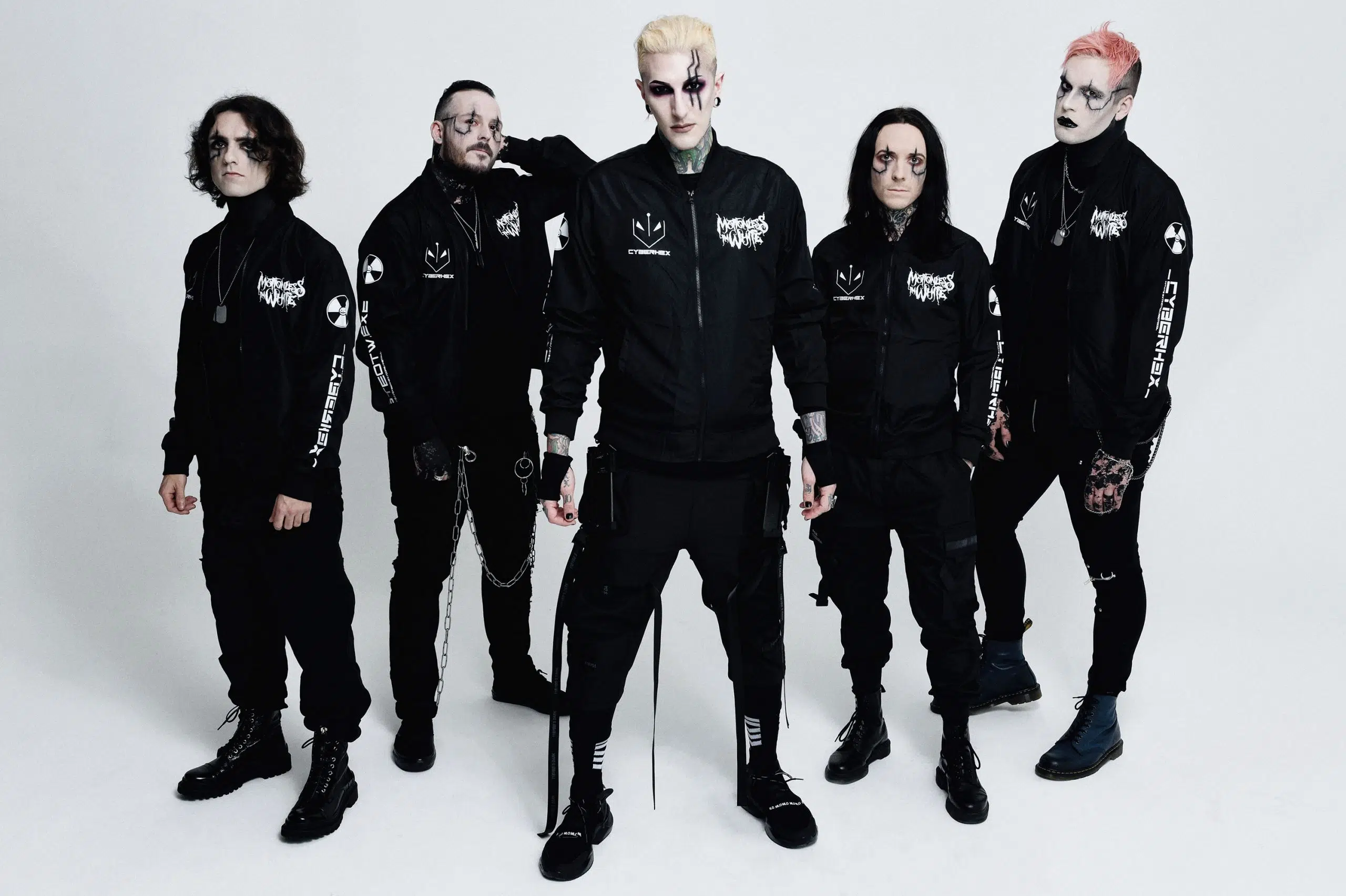 MOTIONLESS IN WHITE ANNOUNCE THE END OF THE WORLD!