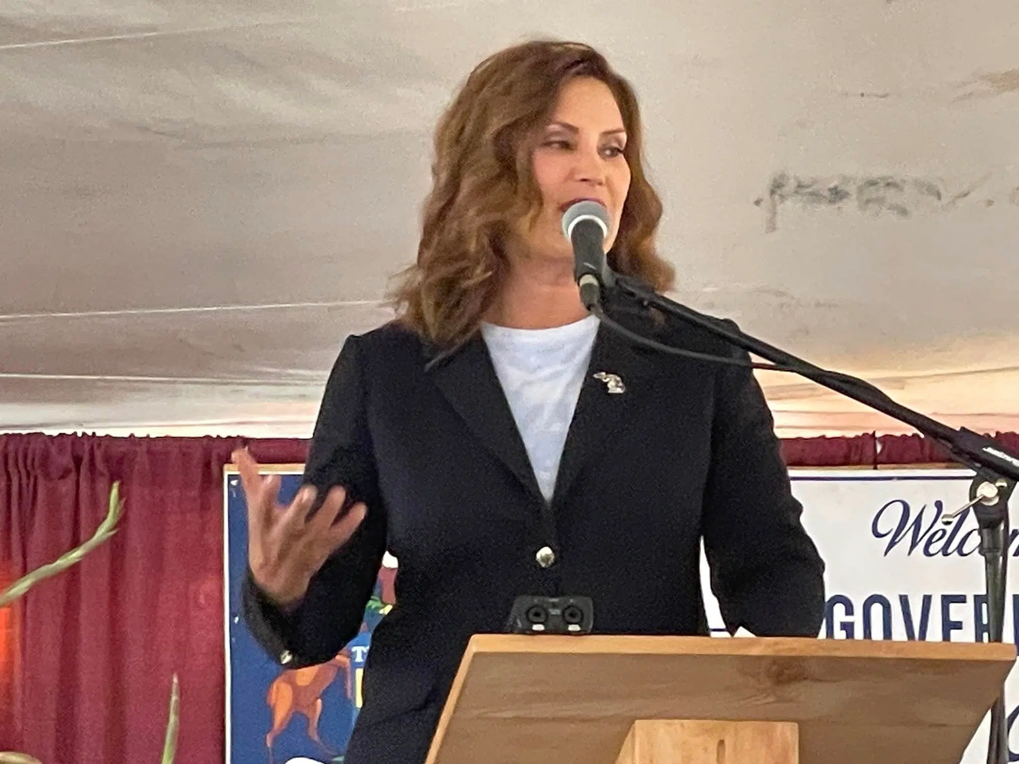 Gretchen Whitmer announces nearly 300 new jobs in Grand Blanc Township 