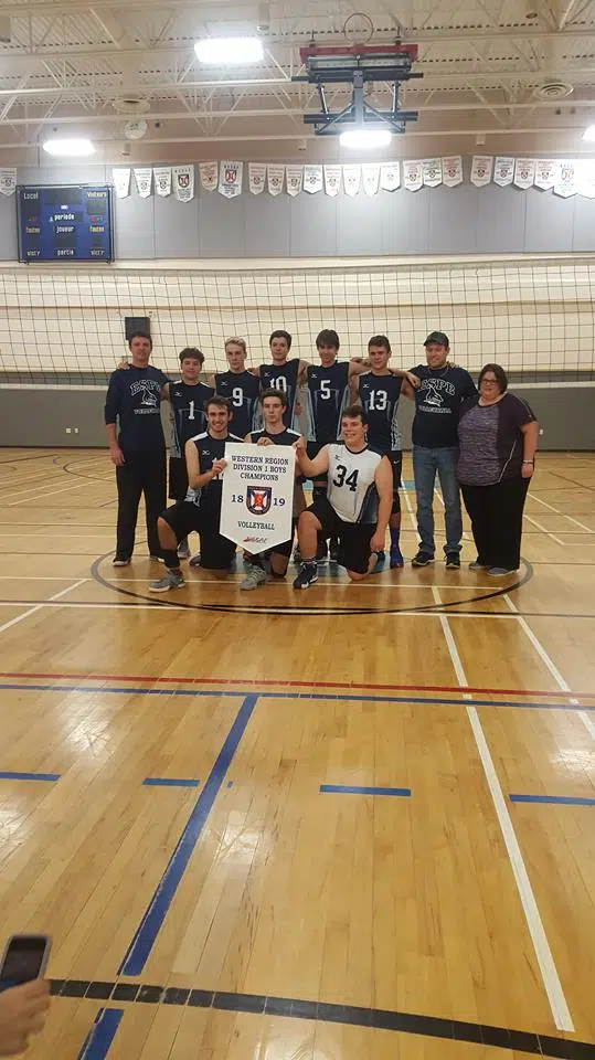 Par-en-Bas Wins Division 1 Senior Boys Western Region Volleyball Title